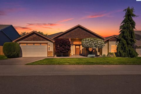 Photo of 3516 S Keller St, Kennewick, WA 99337 (MLS # 293254)