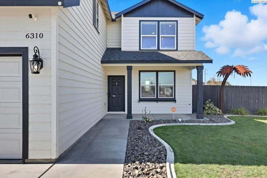 Photo of 6310 Maryhill Ln, Pasco, WA 99301 (MLS # 288093)