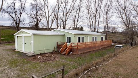Photo of 27992 Sr 22, Mabton, WA 98935 (MLS # 291055)