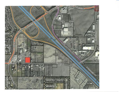 Photo of 2501 E Lewis Pl, Pasco, WA 99301 (MLS # 288280)