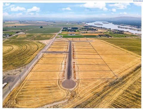 Photo of 86 Taylor Ln (Lot 20), Pasco, WA 99301 (MLS # 290384)