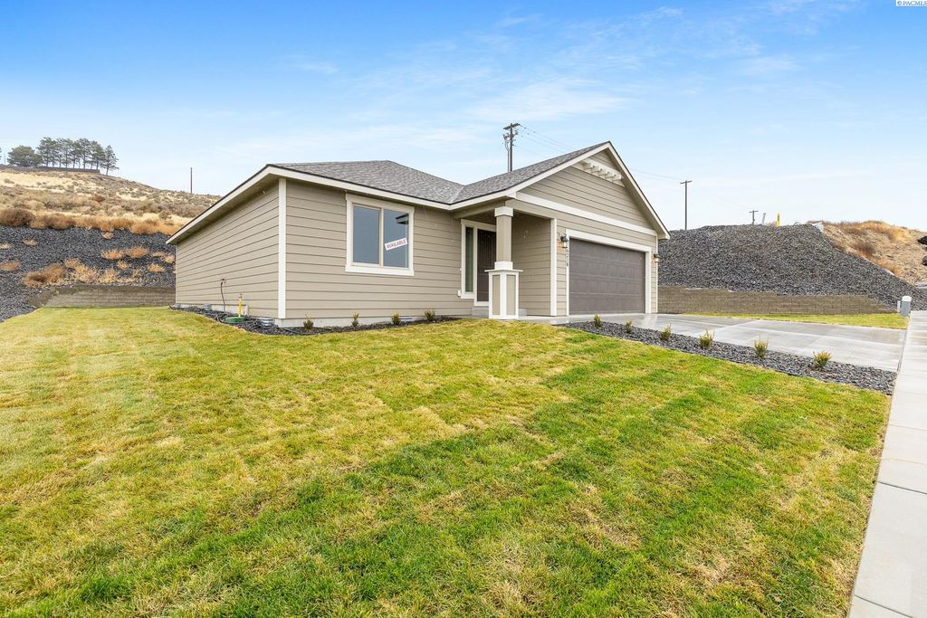 Photo of 6218 W 28th Ave, Kennewick, WA 99338 (MLS # 288714)