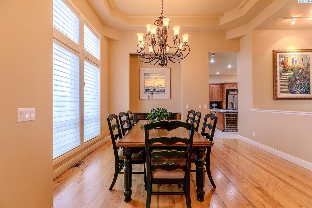 Photo of 990 SW Itani Dr, Pullman, WA 99163 (MLS # 289897)