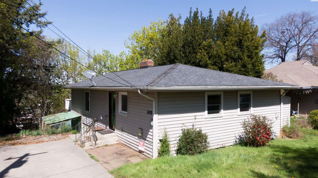Photo of 305 SE Jackson St, Pullman, WA 99163 (MLS # 290840)