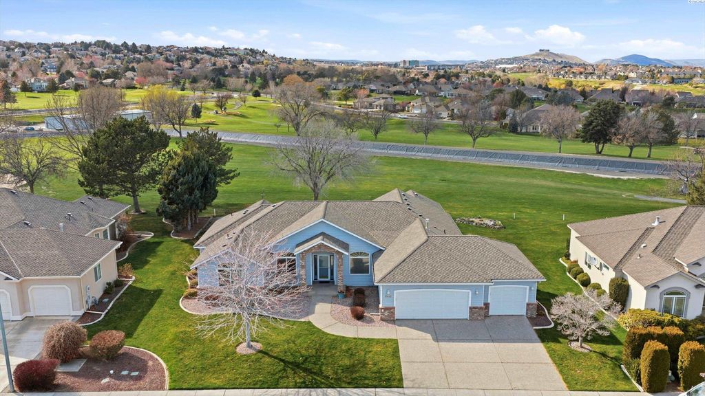 Photo of 3632 S Green St, Kennewick, WA 99337 (MLS # 291117)