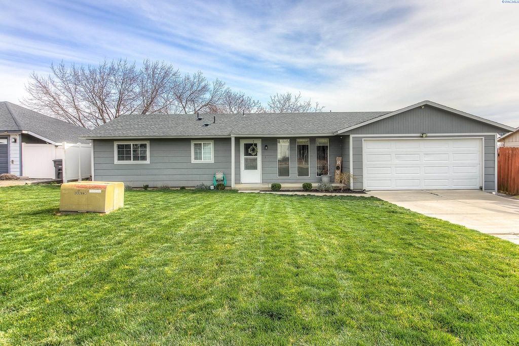 Photo of 213 S 76th Avenue, Yakima, WA 98908 (MLS # 291495)