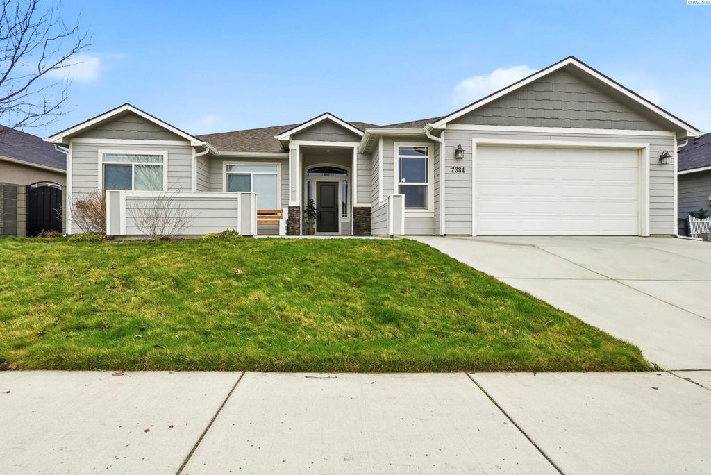Photo of 2384 Morris Ave, Richland, WA 99352 (MLS # 290388)