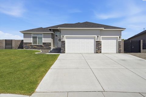 Photo of 7207 Cornflower Dr, Pasco, WA 99301 (MLS # 292654)