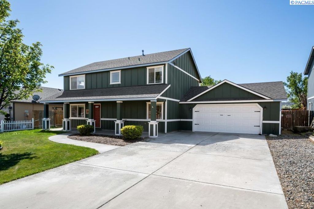 Photo of 6308 Enzian Dr, Pasco, WA 99301 (MLS # 292640)