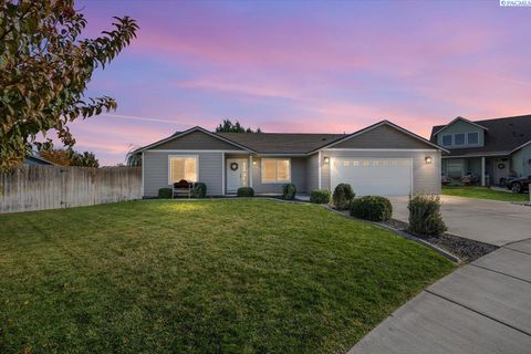 Photo of 5107 Tyler Ct, Pasco, WA 99301 (MLS # 288337)