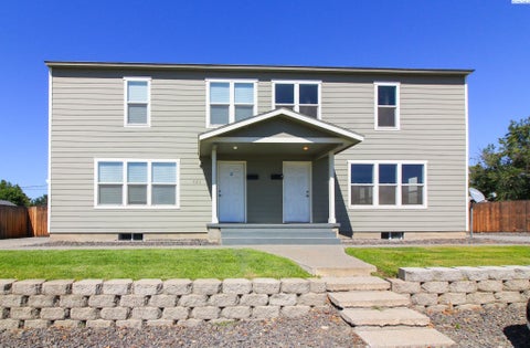 Photo of 706 Benham ST, Richland, WA 99352 (MLS # 294855)