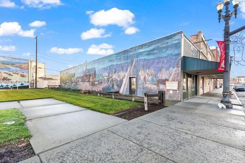 Photo of 10 S Toppenish Ave, Toppenish, WA 98948 (MLS # 289582)