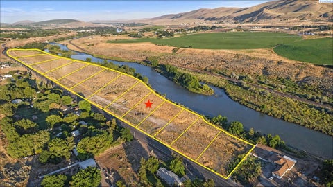Photo of 17973 W Old Inland Empire Hwy [lot 5] Hwy, Benton City, WA 99320 (MLS # 294348)