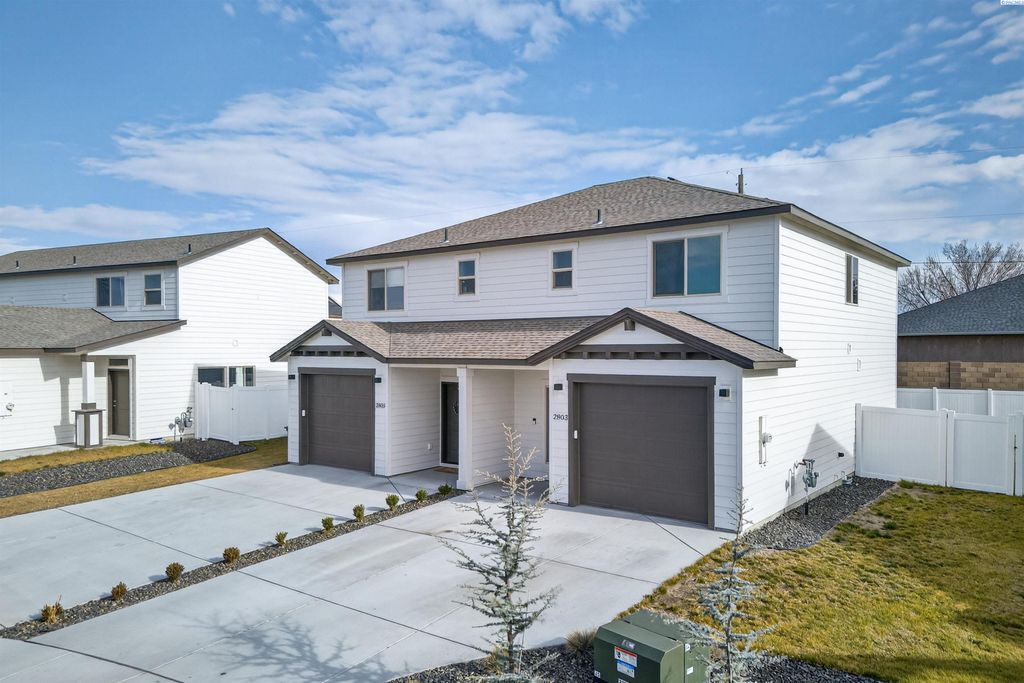 Photo of 2803 66th Pl, Pasco, WA 99301 (MLS # 290288)