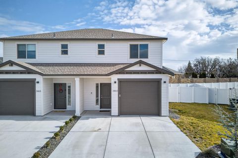 Photo of 2803 66th Pl, Pasco, WA 99301 (MLS # 290288)