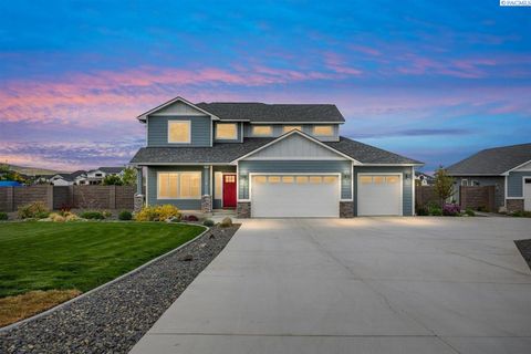 Photo of 13934 S Furlong Ln, Kennewick, WA 99338 (MLS # 292555)