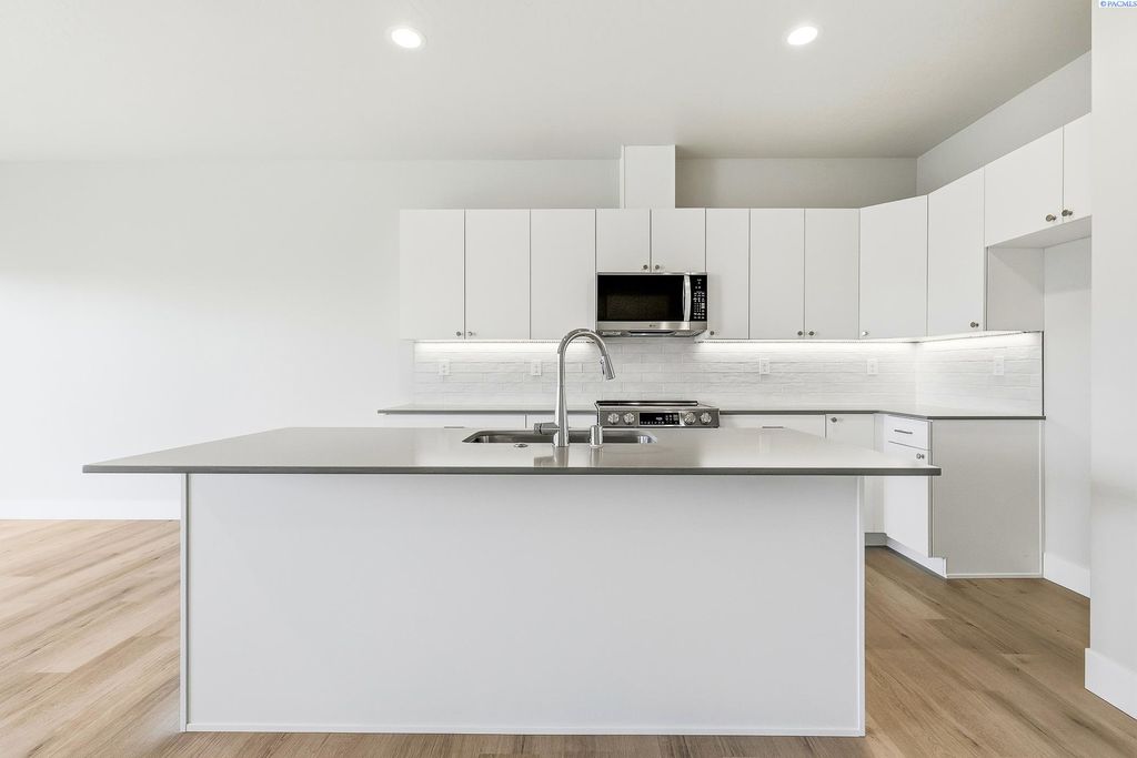 Photo of 4613 Road 114, Pasco, WA 99301 (MLS # 288959)