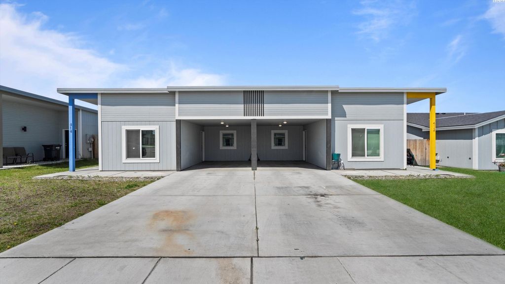 Photo of 412 Whitefish Ln, Pasco, WA 99301 (MLS # 292060)