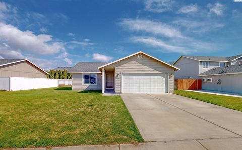 Photo of 4507 Muris Lane, Pasco, WA 99301 (MLS # 291881)