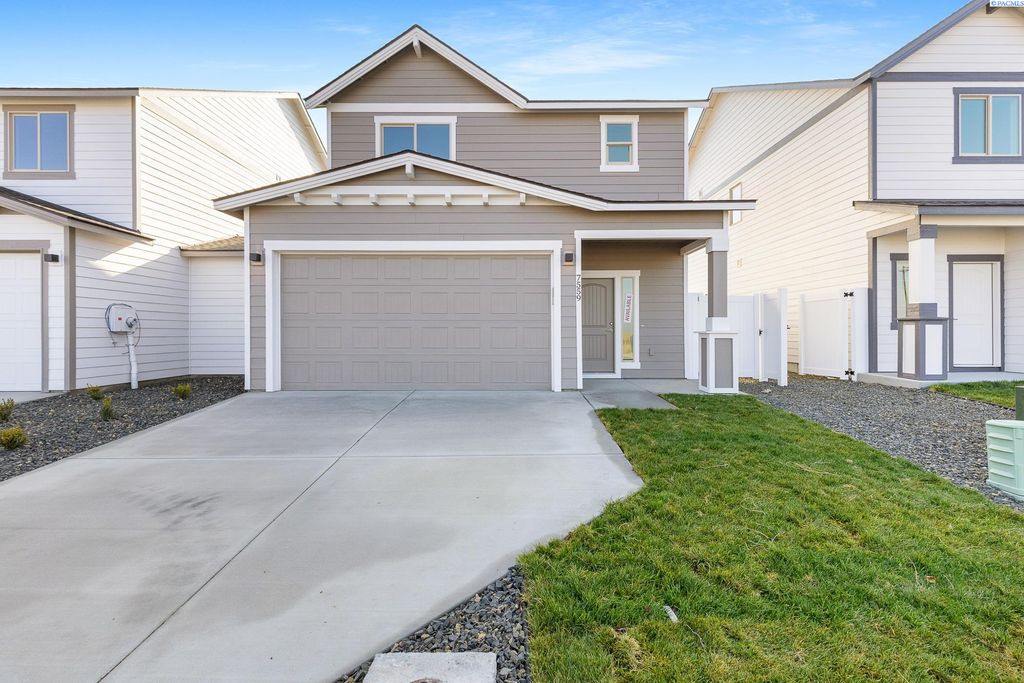 Photo of 7559 Grapevine Ct, West Richland, WA 99353 (MLS # 288871)