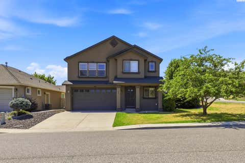 Photo of 406 Lakerose Lp LOOP, Richland, WA 99352 (MLS # 294752)