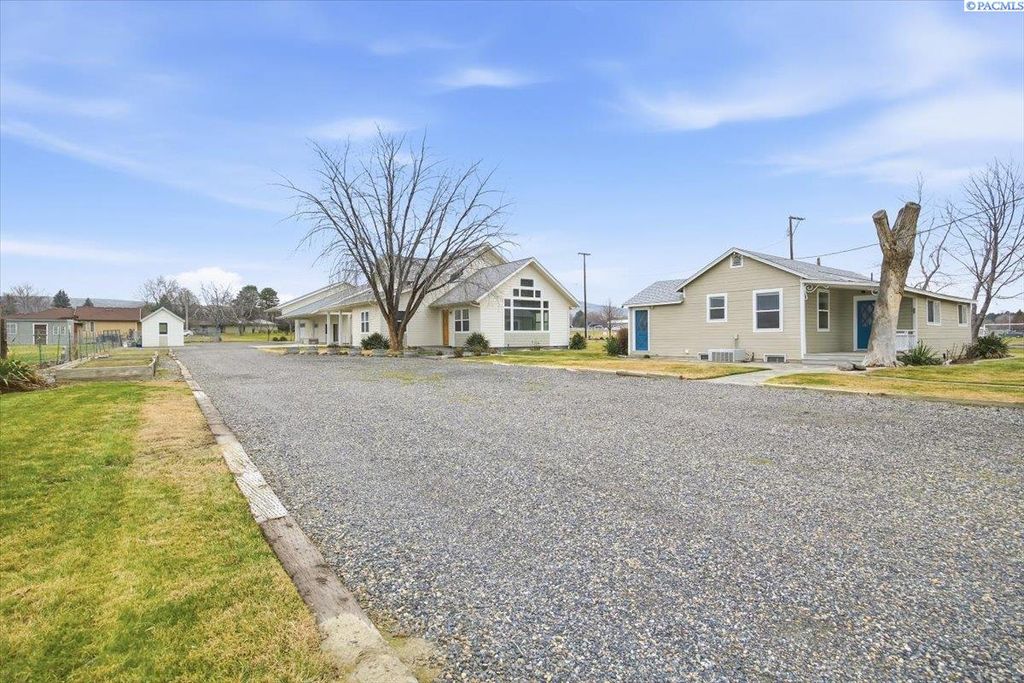 Photo of 4209 S Cascade St, Kennewick, WA 99337 (MLS # 290322)