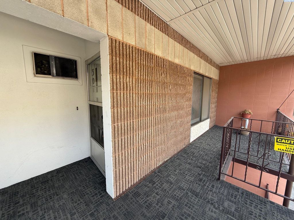 Photo of 203 N Mill #307 St, Colfax, WA 99111 (MLS # 287776)