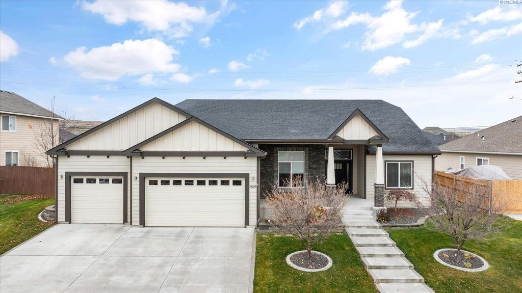 Photo of 8529 W 9th Ave, Kennewick, WA 99336 (MLS # 289165)