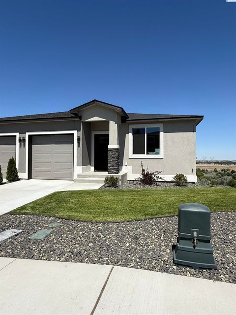 Photo of 726 Rio Vista Loop #Lot52, Richland, WA 99352 (MLS # 290222)