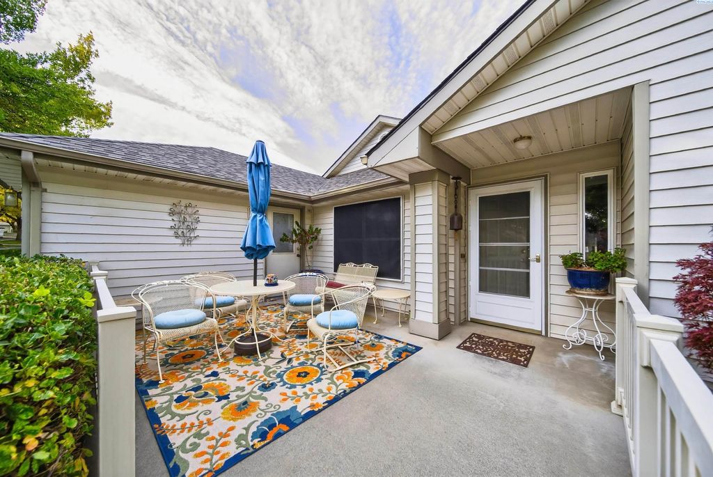 Photo of 3504 S Fisher Ct, Kennewick, WA 99337 (MLS # 288326)