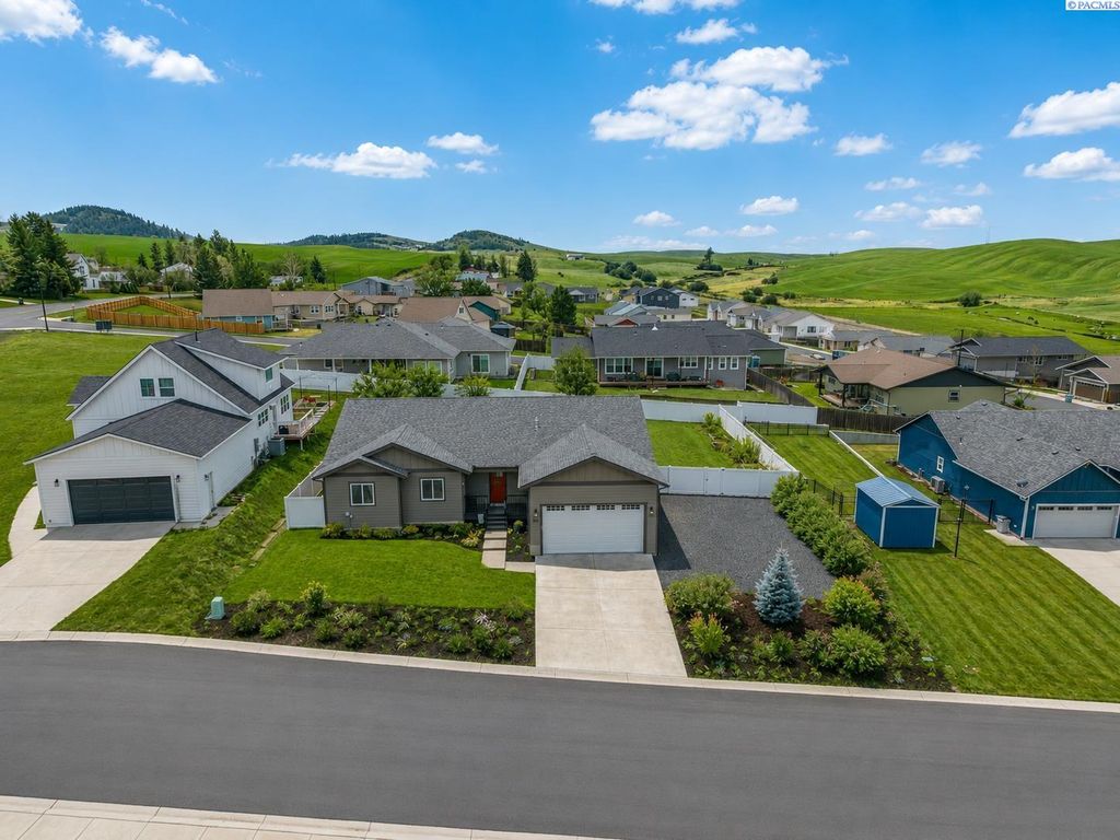 Photo of 504 Harvest Loop, Palouse, WA 99161 (MLS # 291034)