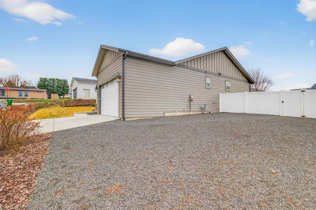 Photo of 504 Harvest Loop, Palouse, WA 99161 (MLS # 291034)