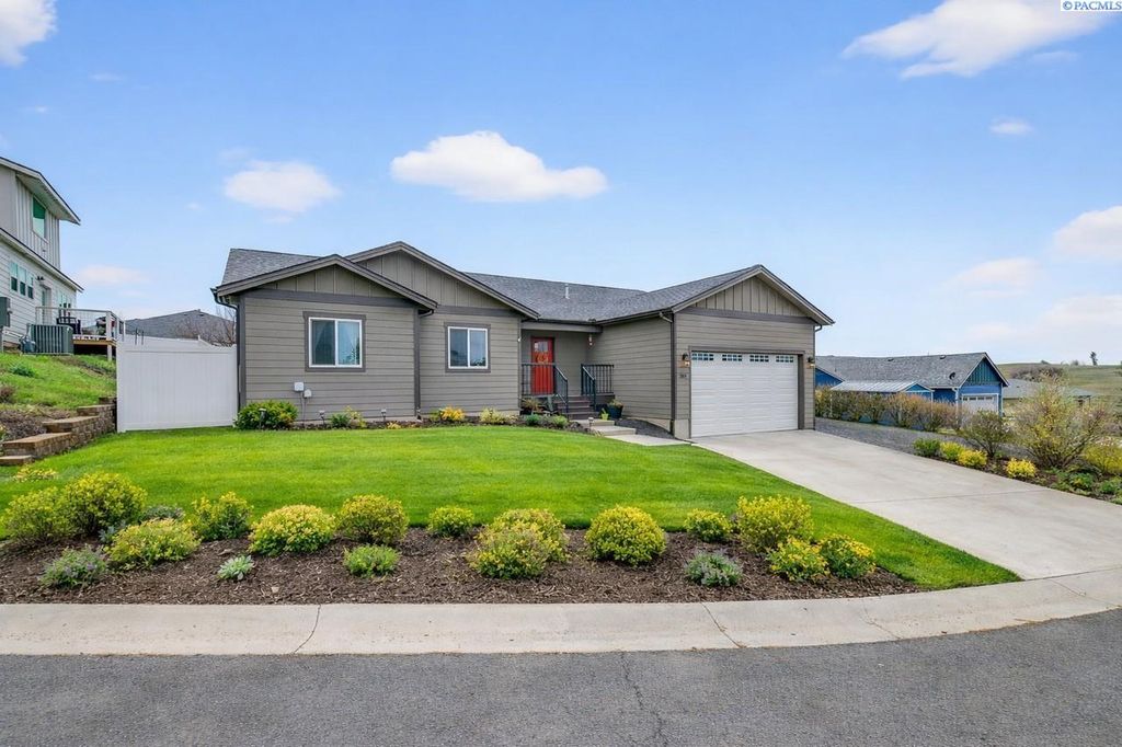 Photo of 504 Harvest Loop, Palouse, WA 99161 (MLS # 291034)