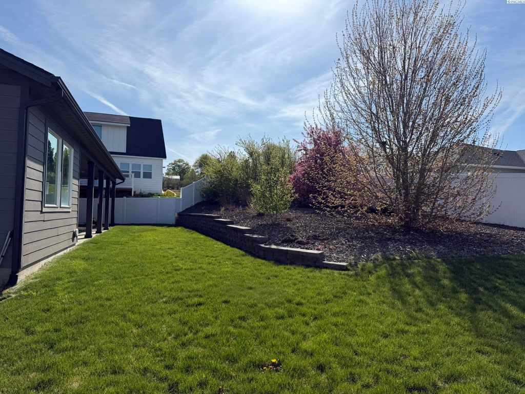 Photo of 504 Harvest Loop, Palouse, WA 99161 (MLS # 291034)