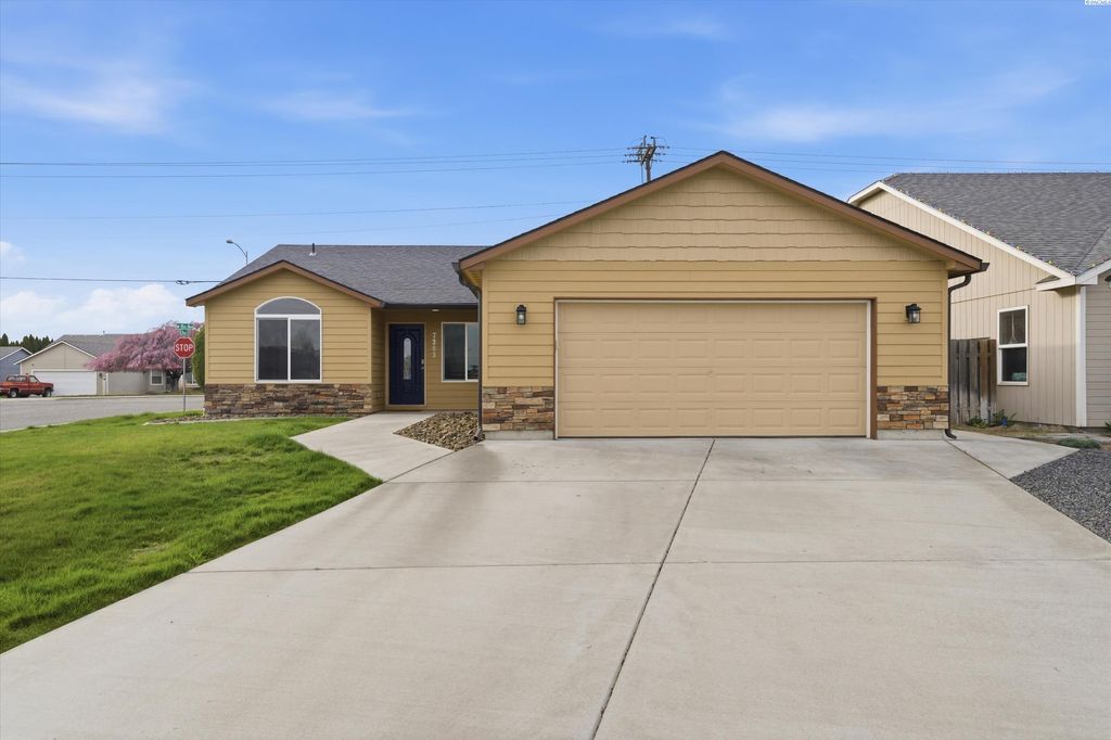 Photo of 7303 W 3rd Place, Kennewick, WA 99336 (MLS # 291547)