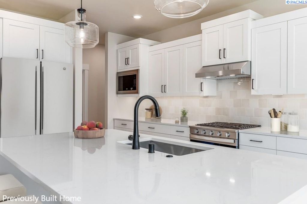 Photo of 5701 Flathead Ave, Pasco, WA 99301 (MLS # 291352)