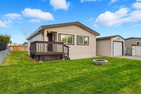 Photo of 2105 N Steptoe St Unit 50 St, Kennewick, WA 99336 (MLS # 288446) Photo of 2105 N Steptoe St Unit 50 St, Kennewick, WA 99336 (MLS # 288446)