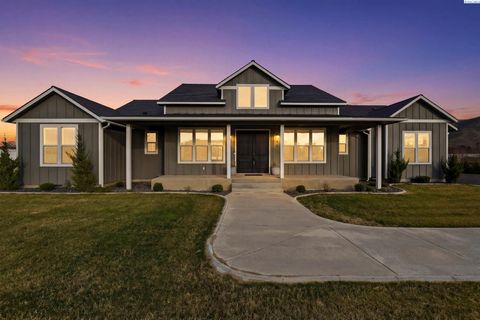 Photo of 9108 S Moore Road, Prosser, WA 99350 (MLS # 290995)