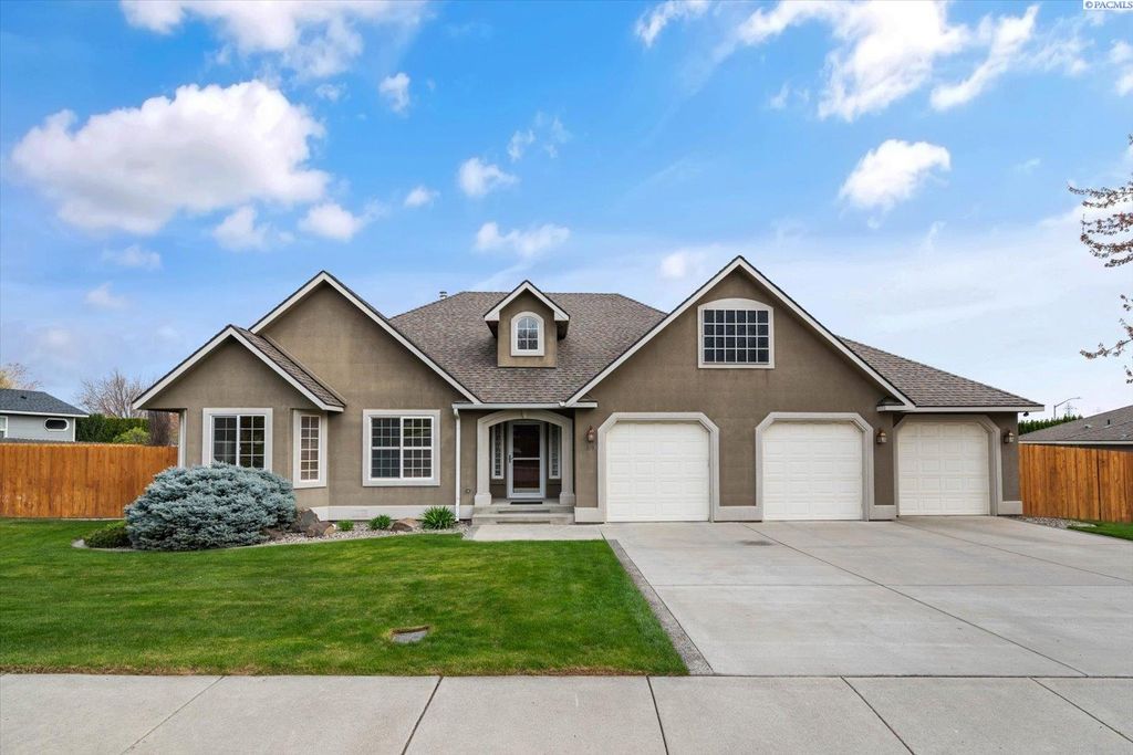Photo of 2790 Leopold Ln, Richland, WA 99352 (MLS # 291530)