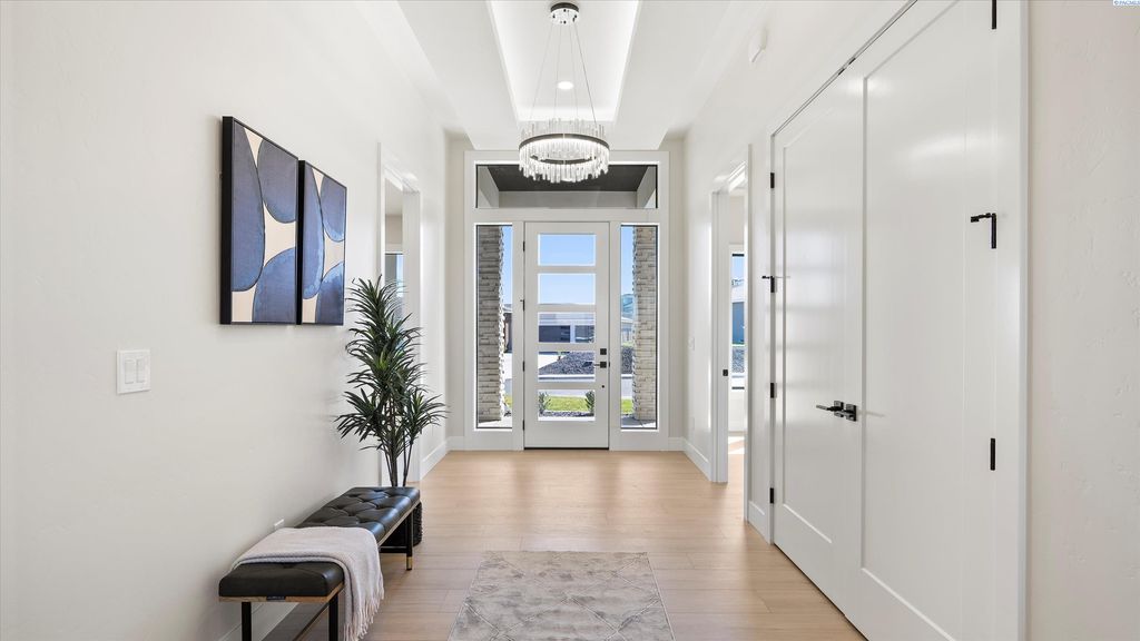 Photo of 7541 W 22nd Place, Kennewick, WA 99337 (MLS # 291463)