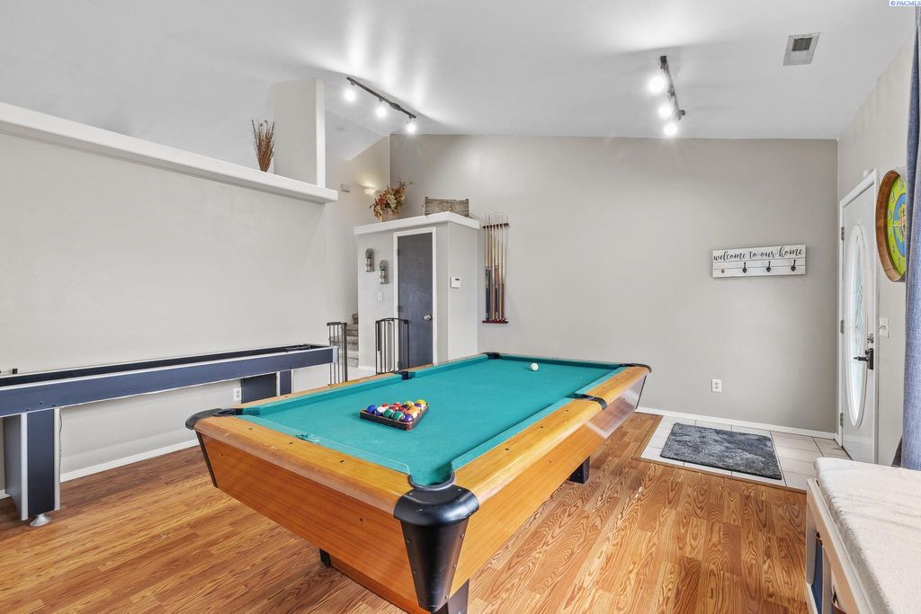 Photo of 8908 Canyon Ave, Kennewick, WA 99336 (MLS # 288974)