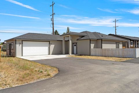 Photo of 740 S Sixth Ave, Connell, WA 99326 (MLS # 293211)