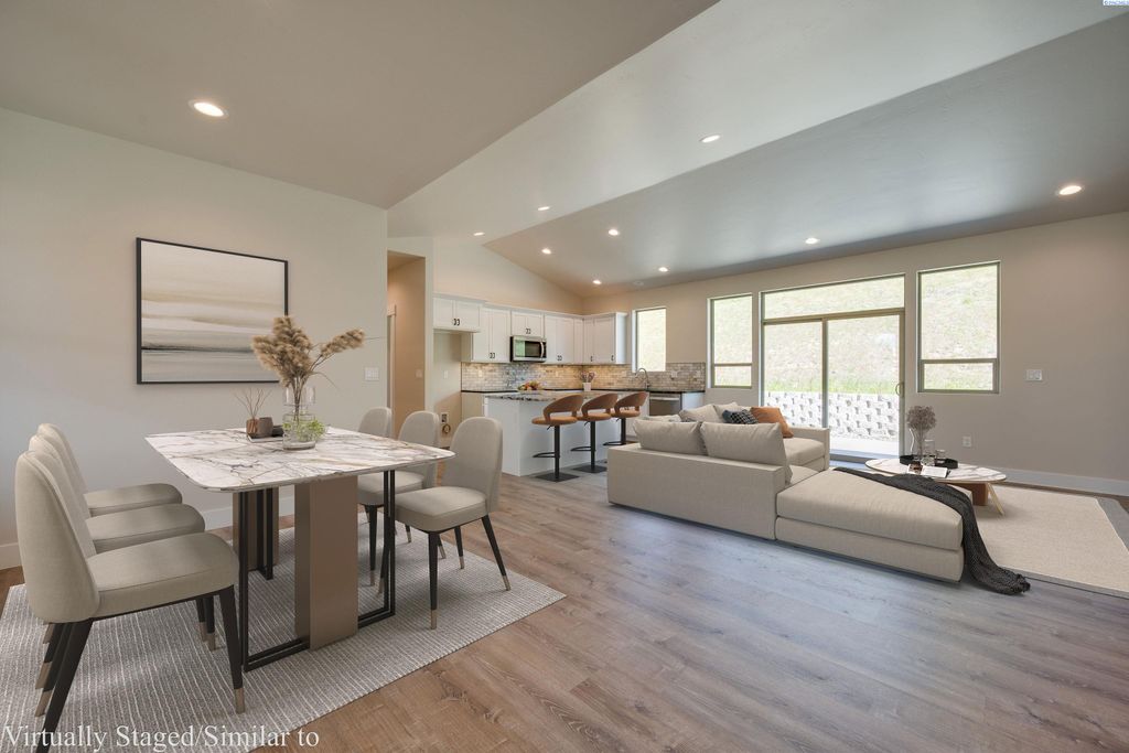 Photo of 610 SW Wallowa St, Pullman, WA 99163 (MLS # 290856)