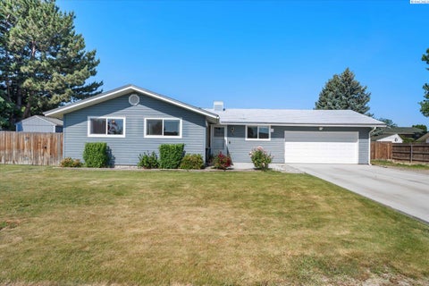 Photo of 2508 S Zillah St, Kennewick, WA 99337 (MLS # 293234)