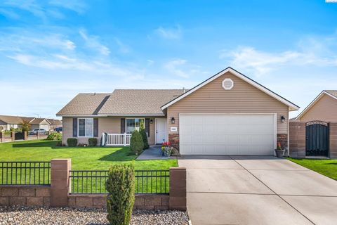 Photo of 5505 Marbella Ln, Pasco, WA 99301 (MLS # 287968)