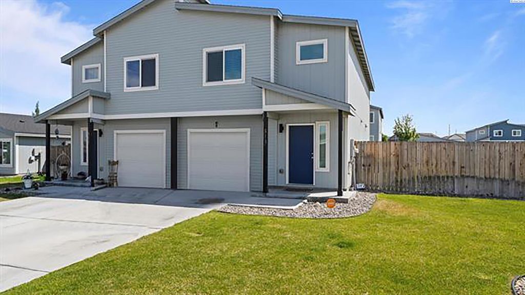 Photo of 413 Whitefish Ln, Pasco, WA 99301 (MLS # 290742)