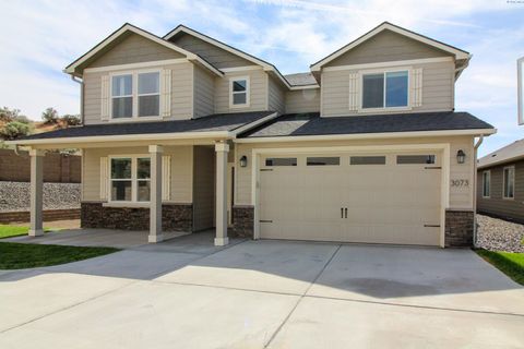Photo of 3073 Duval Loop, Richland, WA 99352 (MLS # 292977)