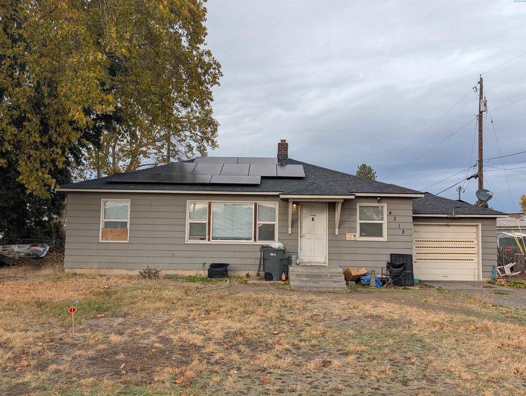 Photo of 4218 W Hood Ave, Kennewick, WA 99336 (MLS # 288745)