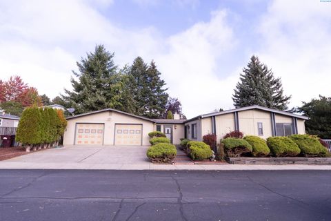 Photo of 120 NW Parkwood Blvd, Pullman, WA 99163 (MLS # 288407)