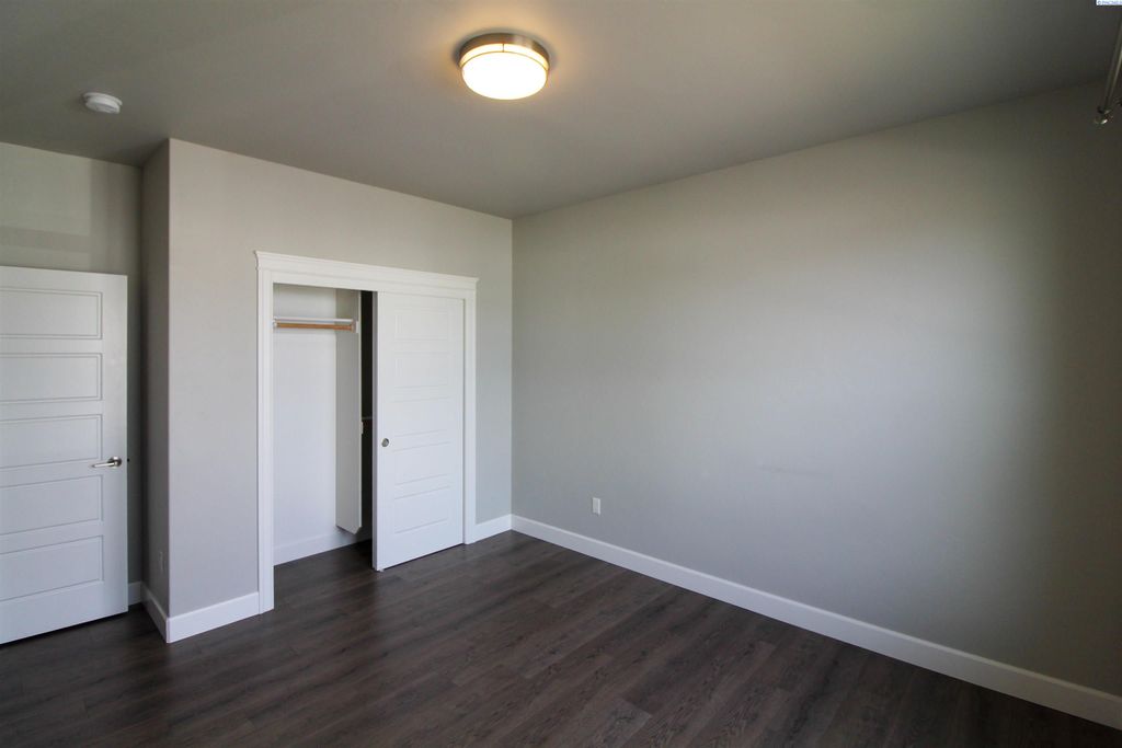 Photo of 3735 W 49th Avenue, Kennewick, WA 99337 (MLS # 290731)